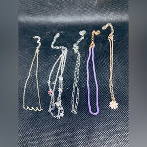 5 Anklets. Never been used!!